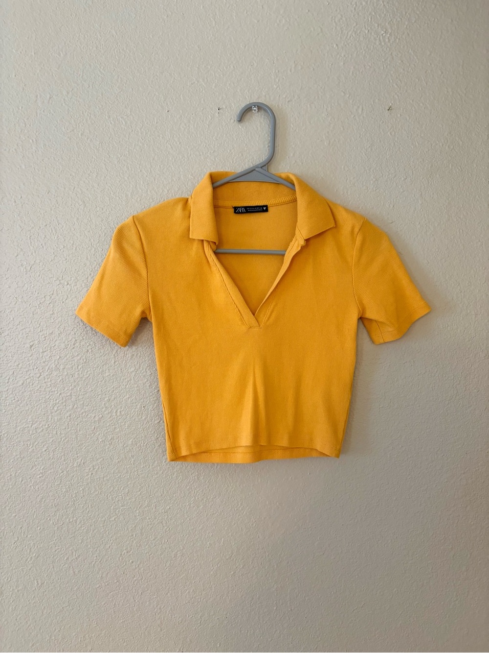 Women’s Zara Cropped Ribbed Knit V-Neck Polo Shirt